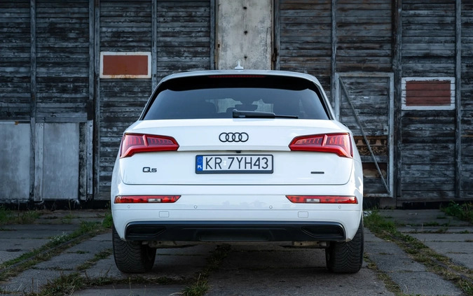 Audi Q5 cena 147000 przebieg: 40000, rok produkcji 2020 z Kraków małe 232